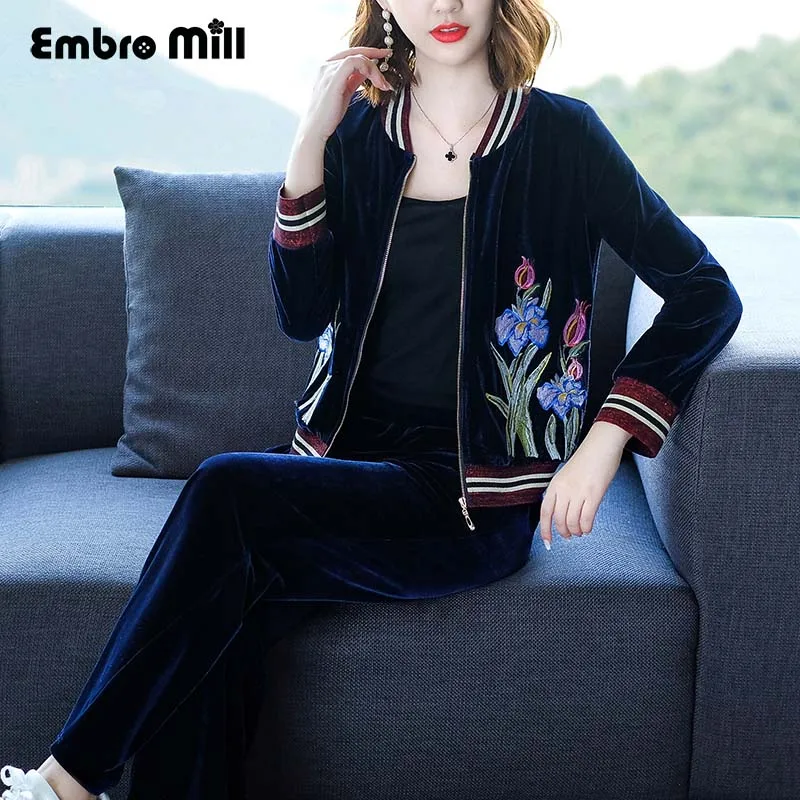 

High quality women autumn royal embroidery mandarin collar 3/4 sleeve casual floral velvet female Suit M-4XL