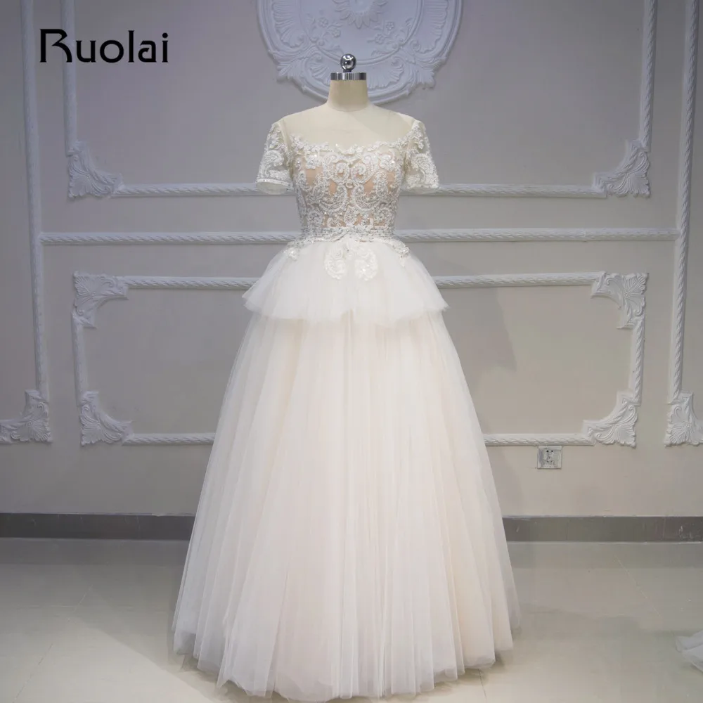 

Champagne Wedding Dresses 2019 Scoop Ball Gown Wedding Gown Floor Length Lace Beaded Bridal Dress Vestido de Novia RW22