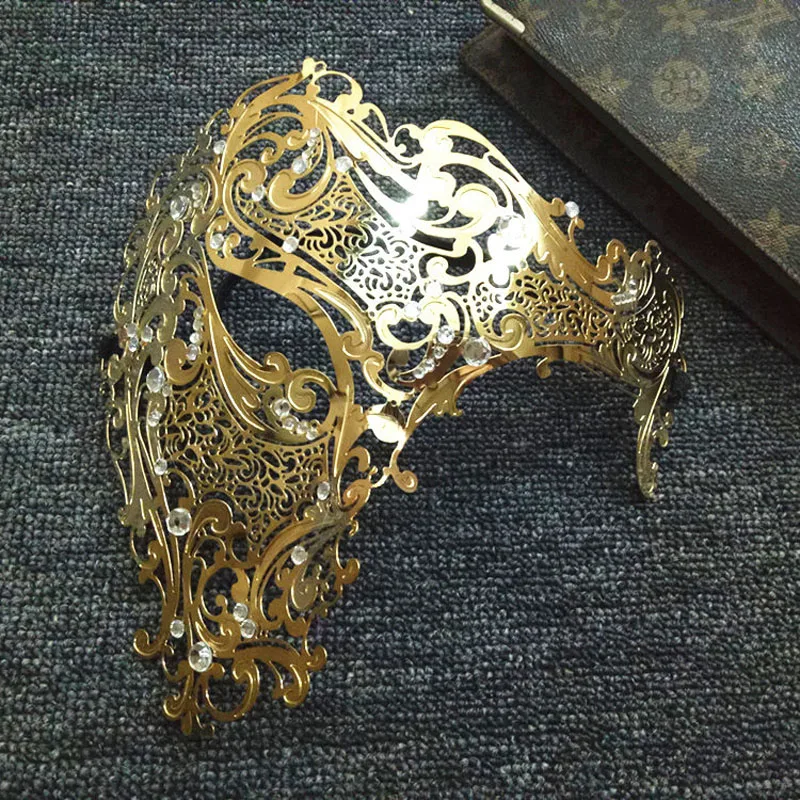 

1pcs/lot Exquisite Ball Mask Metal Diamond insert Half Face Golden and Silver-Plated High Grade Party Masks For Halloween Props