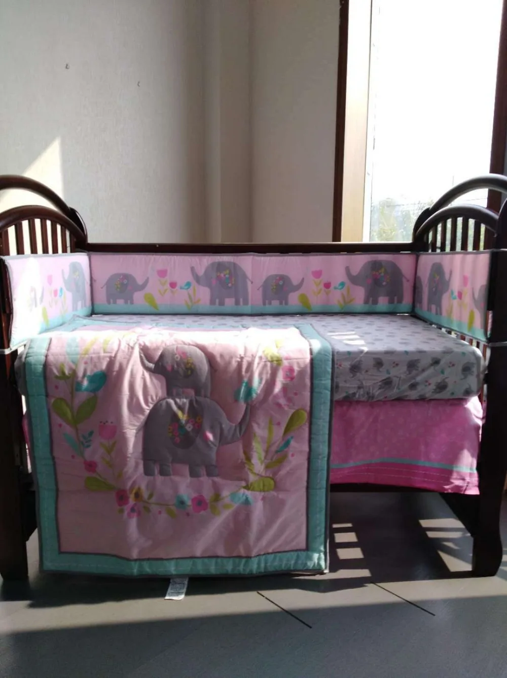 

7pcs Embroidery Bedding Set High Quality Baby Crib Set Comfortable Baby Cot Set,include(4bumpers+duvet+bed cover+bed skirt)