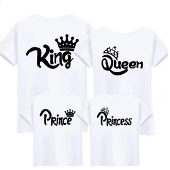 

Family Matching Outfits New 2019 Summer Matching Father Mother Daughter Son Clothes Cotton Short Sleeve T-shirt King Queen