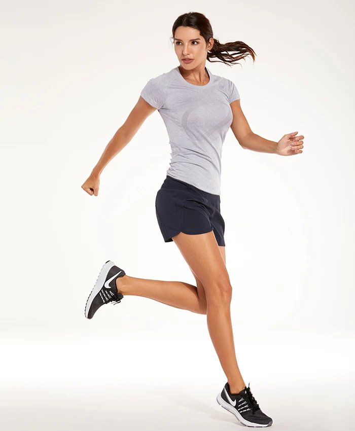 Шорты для тренировок женские. Шорты для бега с карманом для телефона женские. Штаны для бега с шортами женские. Юбка шорты для бега с карманом.