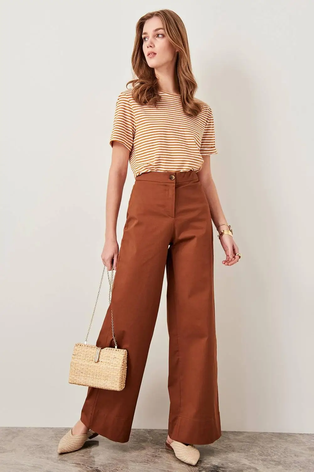 Trendyol Plenty Leg Pants Camel TWOSS19AP0128 - Цвет: Хаки