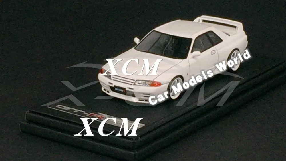 Полимерная модель автомобиля для IG-Model Nismo R32 GT-R S-tune 1:43(белый)+ маленький подарок