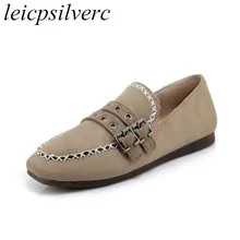 Женские лоферы на плоской подошве, туфли для девочек весна-осень г. Новые пикантные модные туфли с квадратным носком и пряжкой, повседневные офисные вечерние туфли из флока черного, бежевого и серого цветов