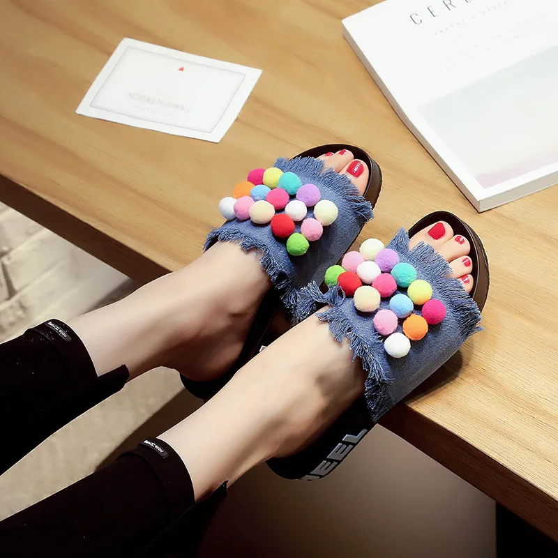 pom pom flip flops