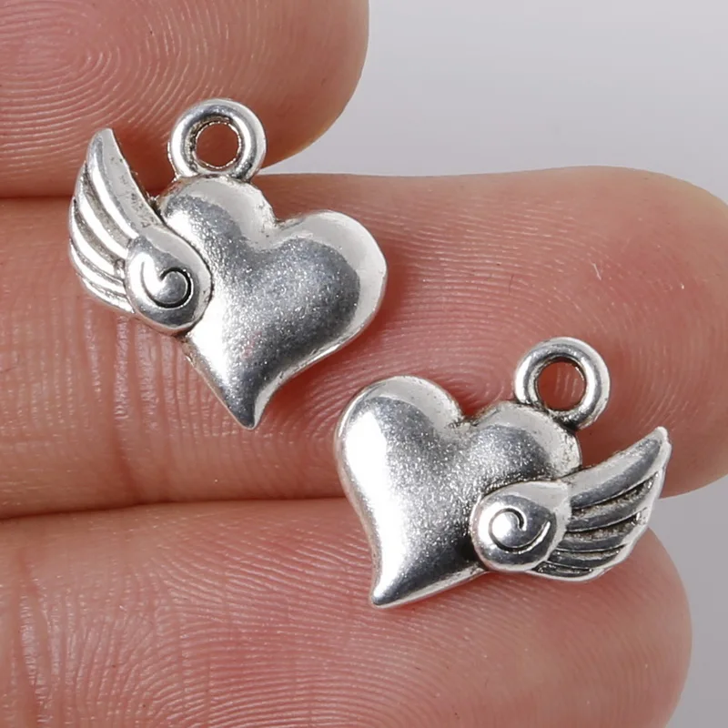 

Hot Selling Charms 8pcs 10x14mm Zinc Alloy Loving Heart Wings Antique Silver Plated For Bracelet Jewelry Makings DIY Pendants