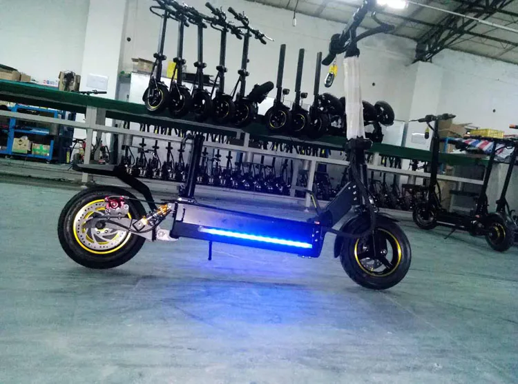 Discount 1600W 10 inch Electric Scooter Foldable 2 Wheel Electric Longboard Hoverboard Skateboard Off Road Electric Wheel for Adult 48V 36