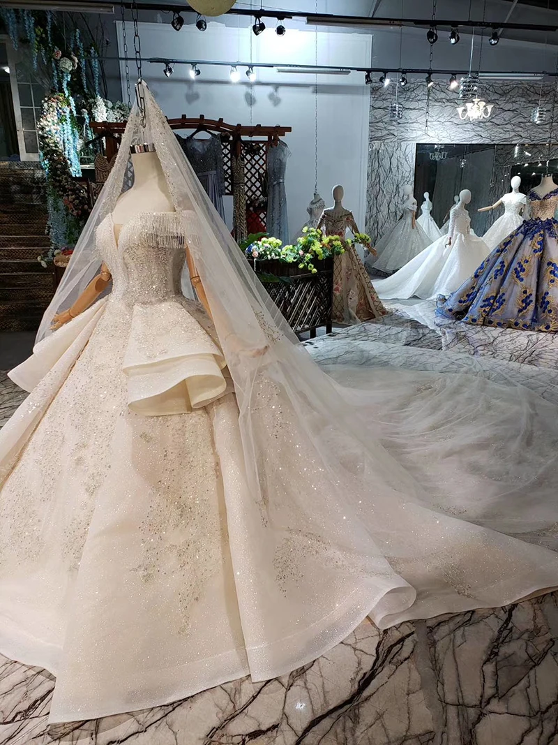 Милая кружево свадебное платье с свадебная фата ручной работы Аппликации Кристалл свадебное платье для принцессы 2019 Новая мода Дизайн HTL275
