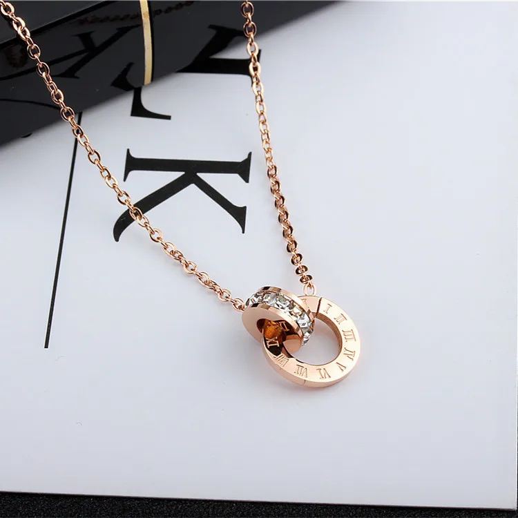 

YUN RUO 2018 Rose Gold Color Fashion Double Circles Roman Crystal Pendant Necklace Titanium Steel Woman Jewelry Gift Never Fade