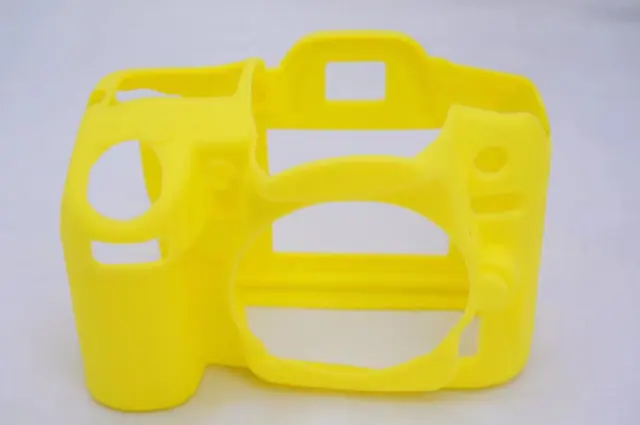 Baoblaze Coque Souple de Protection en Silicone Boîtier de L/'Appareil Photo Nikon D7500 Noir