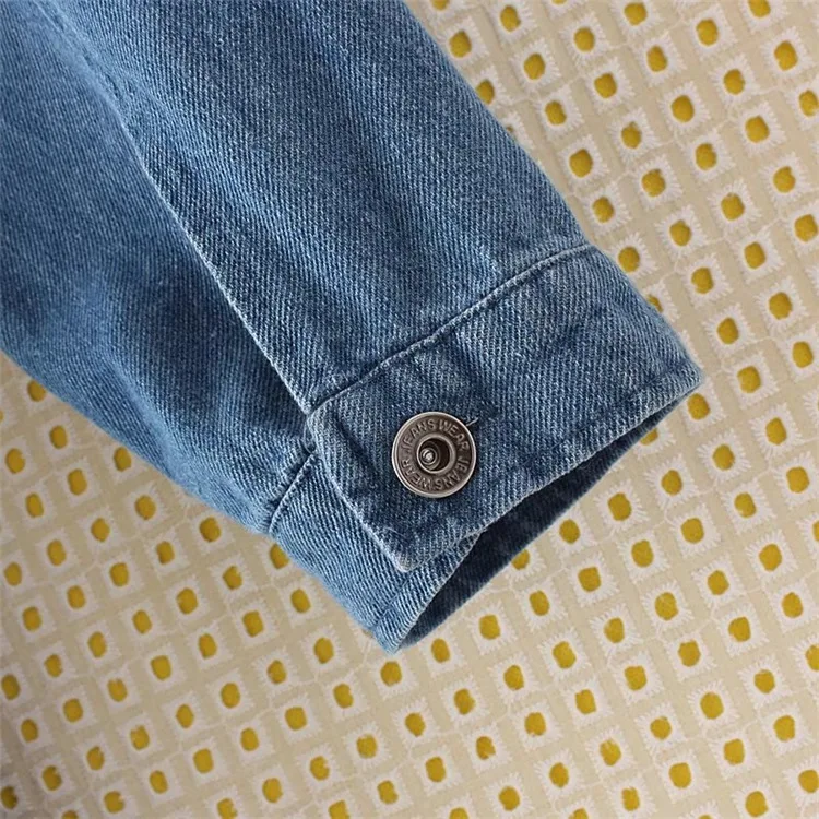 4672825338_167568277