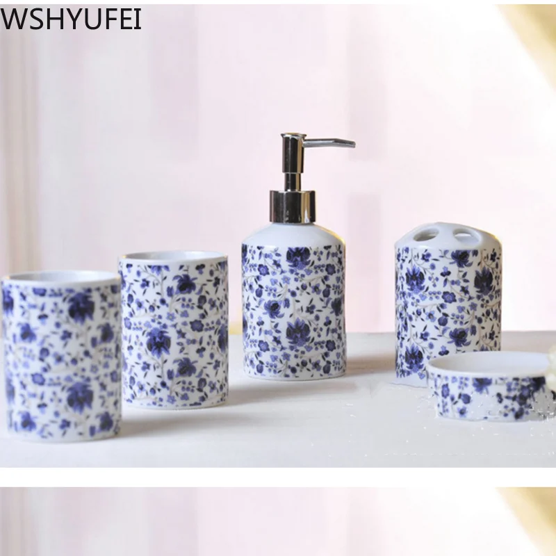 5pcs\lot blue and white porcelain bathroom wash set fashion wild couple couple mugs home decor bathroom toiletries WSHYUFEI