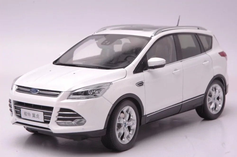 118 Scale Diecast Model Car for Ford Kuga Escape 2015 White SUV Alloy