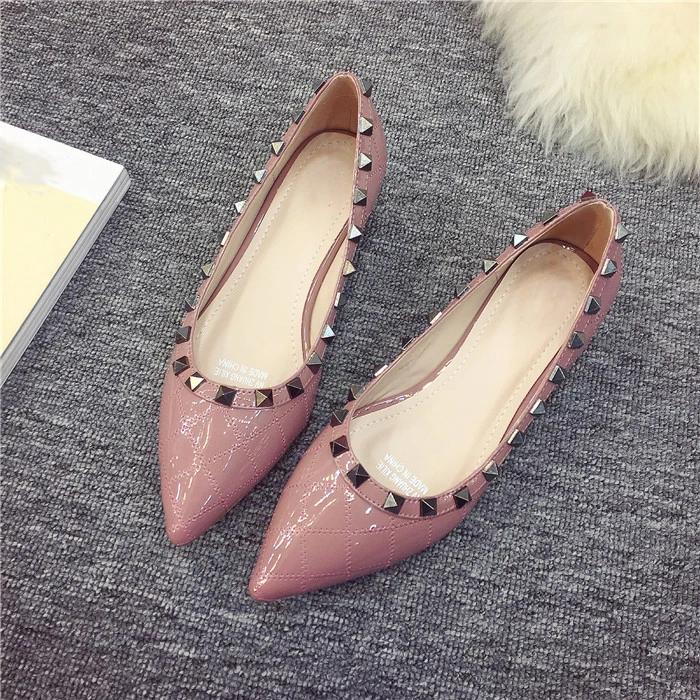 

Koovan Women's Heel Shoes 2019 Rivet Bright Pointed Shoes Shallow Mouth Low Heeled Woman Comfort Women Shoe Ladies Pumps