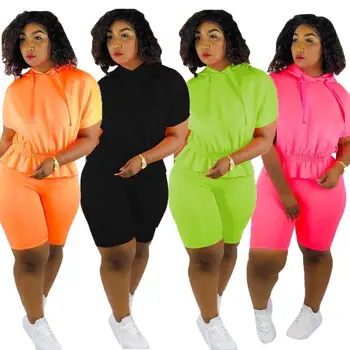 

Two Piece Sets Batwing Hooded Ruffles Hem Tee Top and Shorts Pants 2020 Women Summer Short Sleeve Tracksuits Sportysuits Outfits