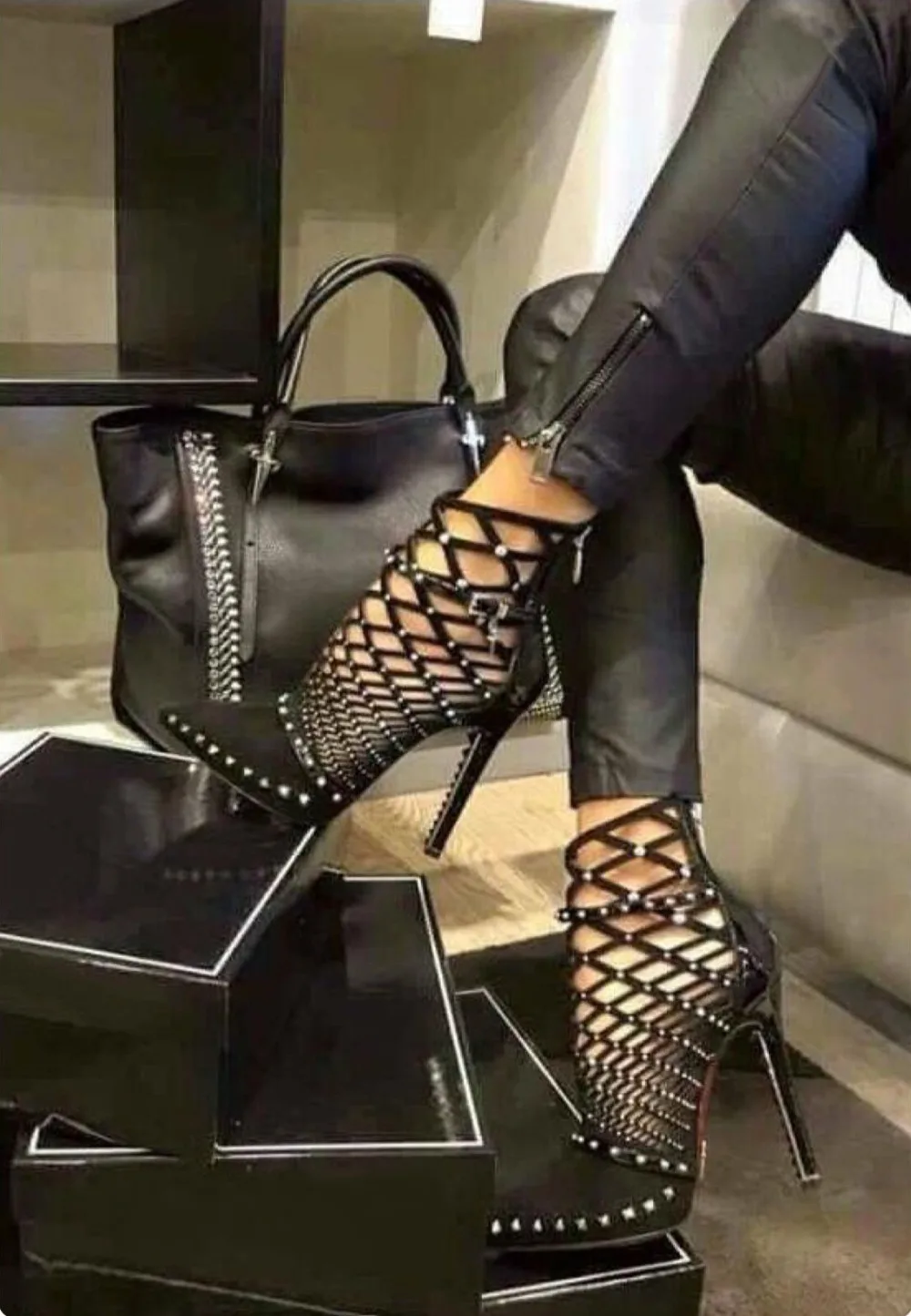 

2018 Gladiator Roman Sandals Summer Rivets Studded Cut Out Caged Ankle Boots Stiletto High Heel Women Sexy Shoes Party Bootie