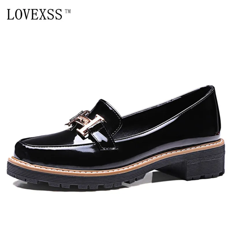 

LOVEXSS Patent Leather Loafers Metal Decoration Black Red Shallow Casual Flats 2017 Spring Autumn Solid Plus Size 33 - 43 Loafer