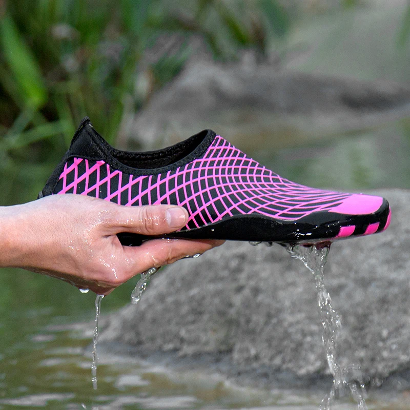 

Drop-shipping Swimming Shoes Water Sports Aqua Seaside Beach Surfing Slippers Upstream Light Athletic Footwear For Men Women 47
