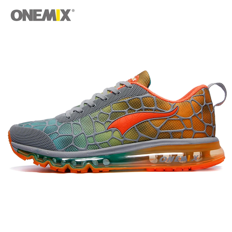 Мужские спортивные кроссовки Onemix для бега с подушкой черные тренировок Мужская