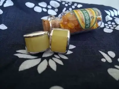 amber (4)