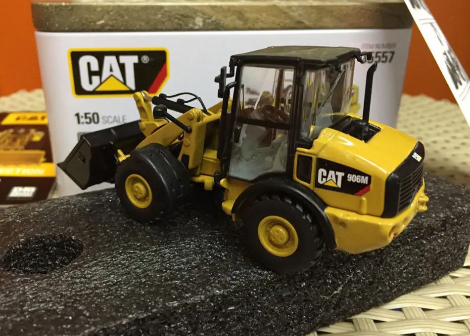 Caterpillar Cat 906M Wheel Loader 1:50 Scale Model By Diecast Masters DM85557 