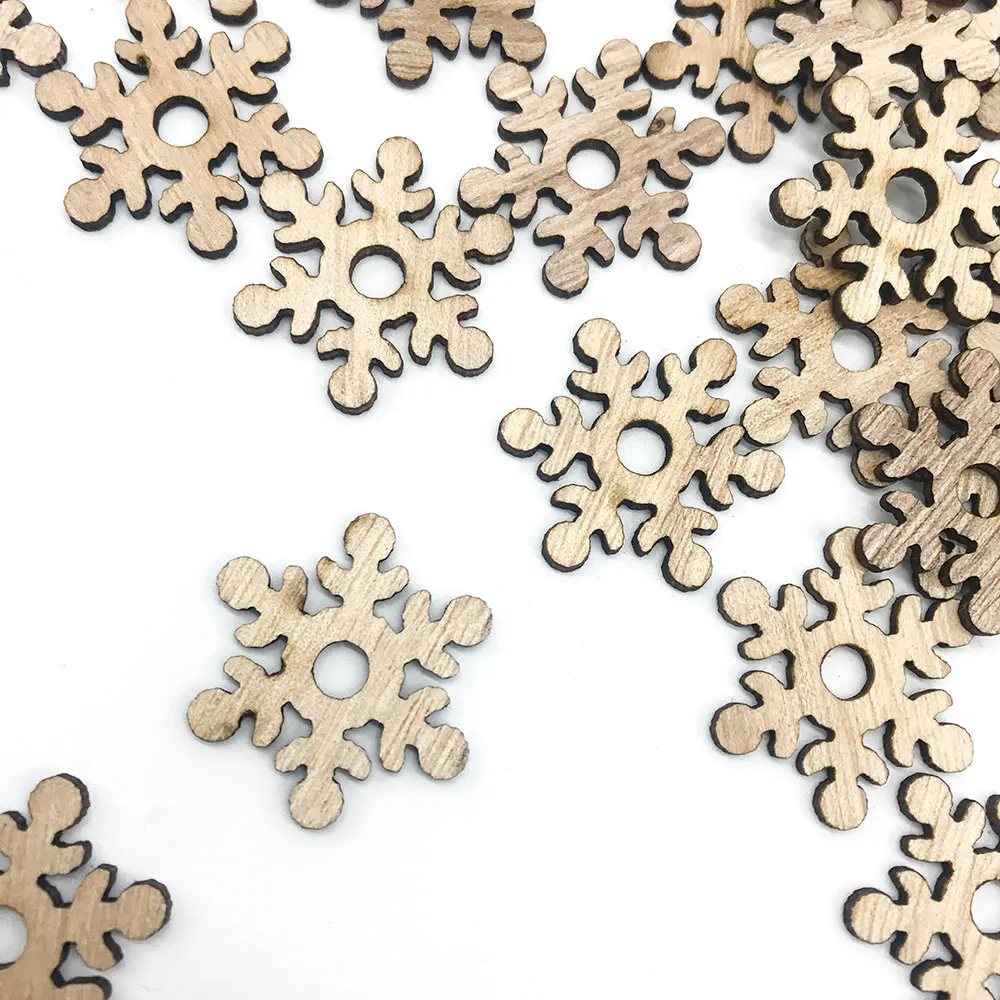 50/100pcs Wooden Snowflake Embellishments Christmas Drop Pentant