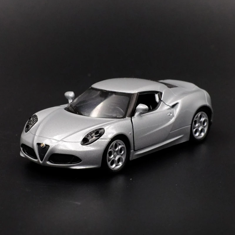 136 WELLY ALFA ROMEO 4C (2)