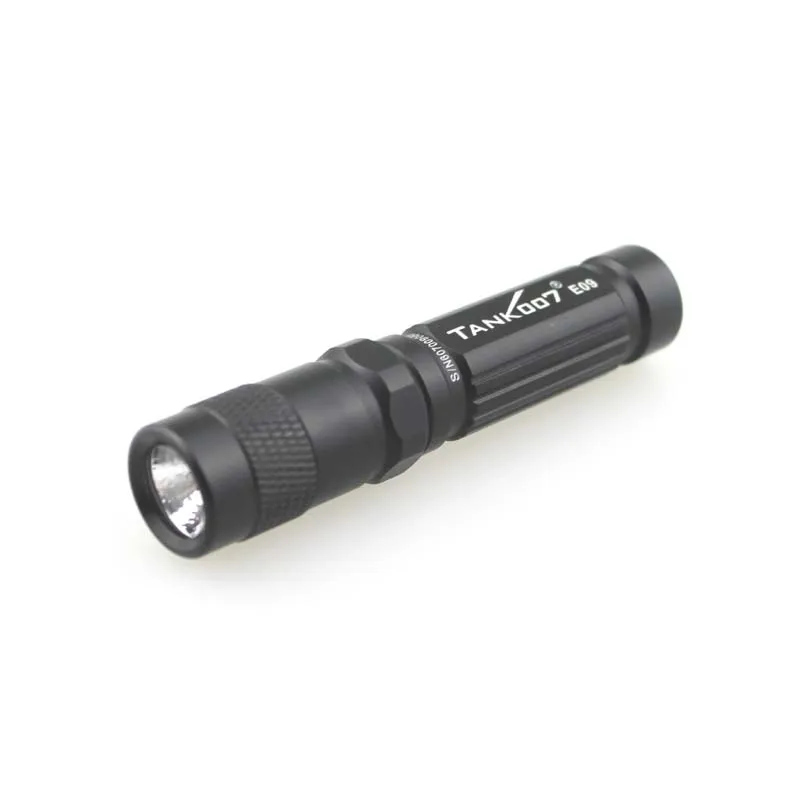 TANK007 E09 CREE XP-E R3 120LM 3-режимный светодиодный мини-фонарик Фонарь(1 х ААА