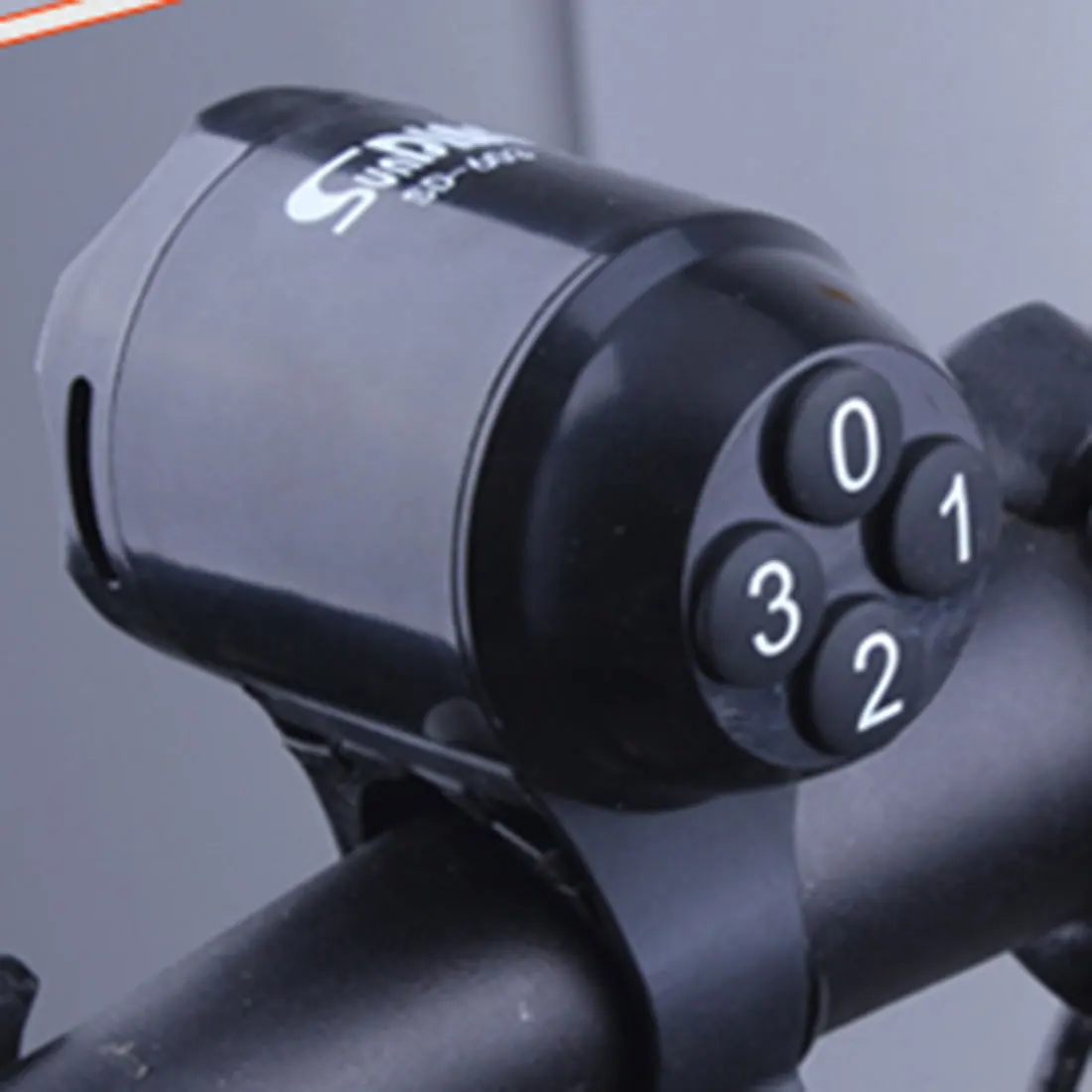 

2017 New Practical Theftproof Mountain Bike Electronic Trumpet Alarm Bicycle Cycling Handlebar Ring Horn With Password- Black