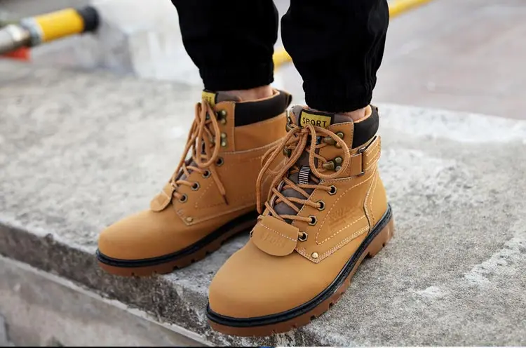 Однотонные зимние ботинки для мужчин Новая мода искусственная кожа; обувь из плюша; мужские полусапожки на шнуровке; обувь на квадратном каблуке для мужчин обувь размера плюс