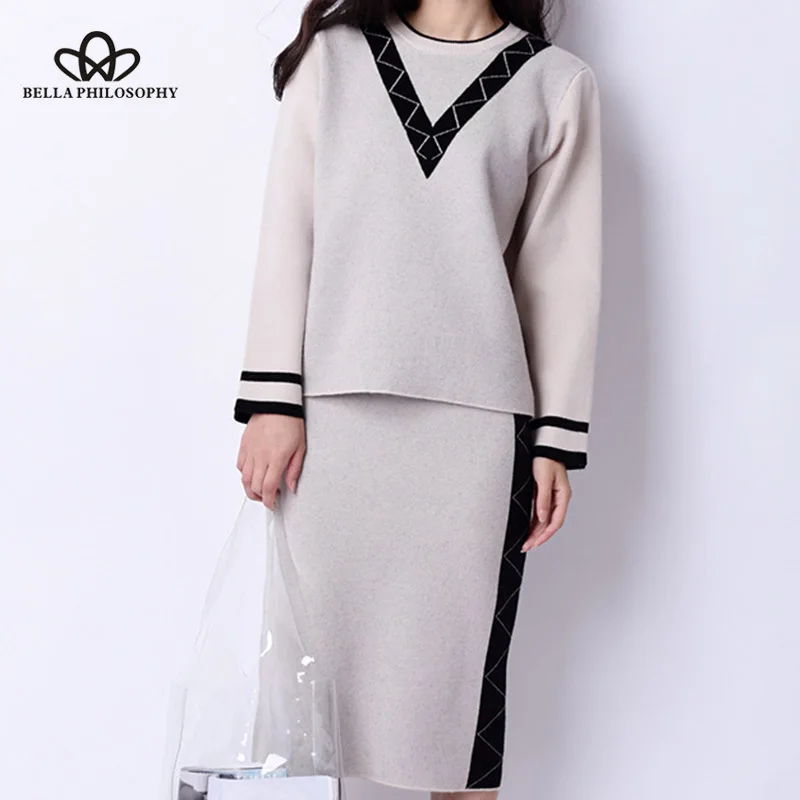 Wonder 2018 new Autumn Winter Spell Color O-Neck Striped Pullover Women Sweaters Breech Skirts Casual Ladies Suits