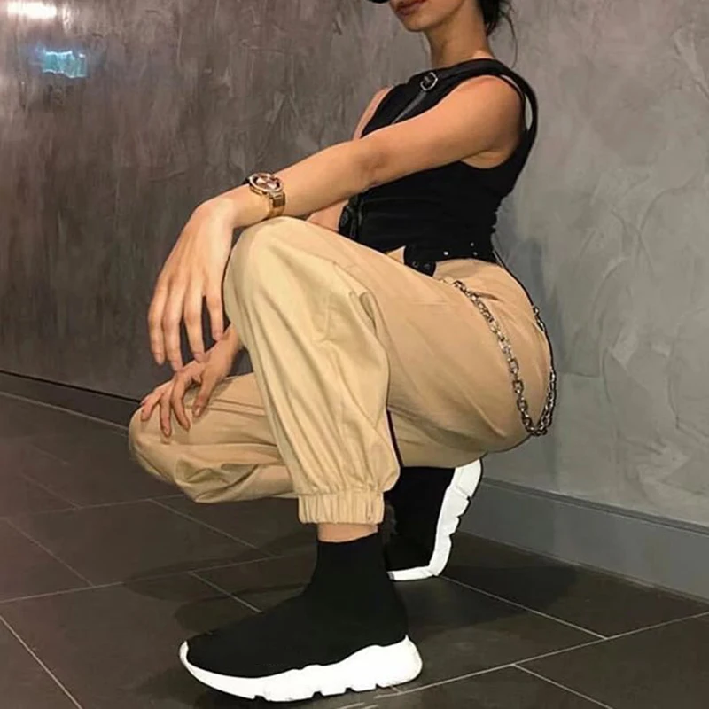 TWOTWINSTYLE металлическое кольцо брюки женские Высокая талия карман на молнии длинные брюки-карго 2018 летние модные женские туфли Harajuku Костюмы