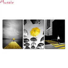 diy diamond painting 3 Pcs Black and White Yellow Umbrella Cityscape Man Walking on Yellow Zebra Crossing diamond embroidery