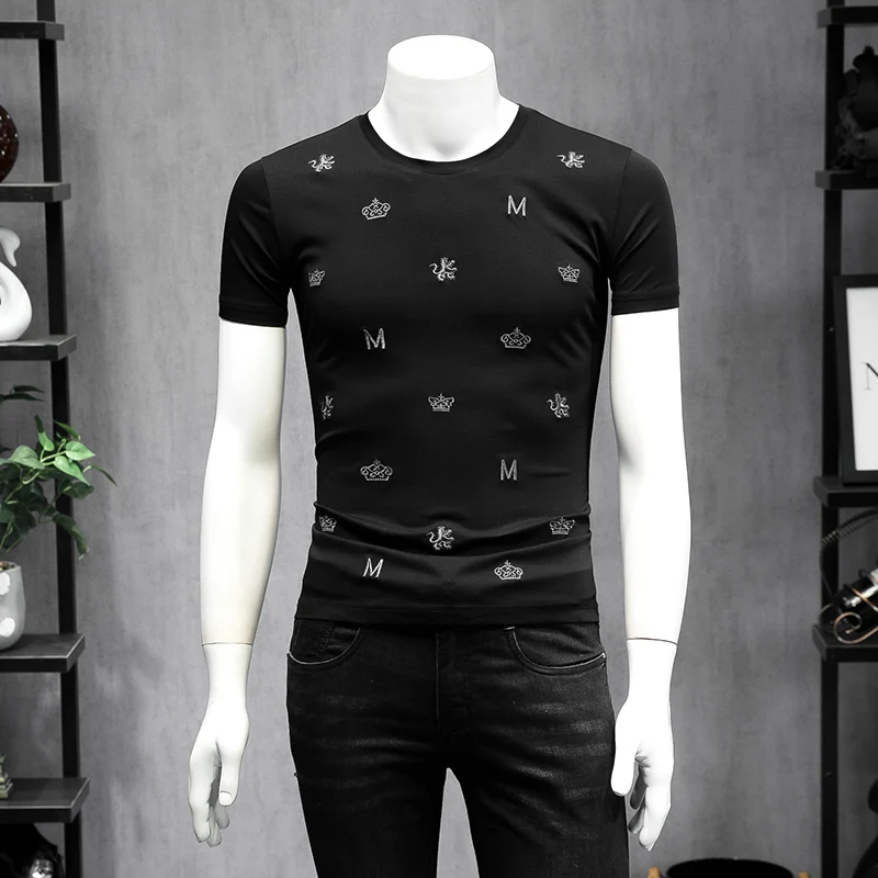 

2019 The Newest Men T shirt 2019 Spring Summer Crown Embroidery Short Sleeve Men T-shirts High Quality Tees 4XL 5XL 9230
