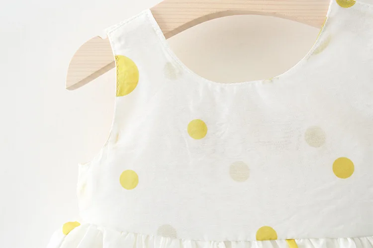  (8)