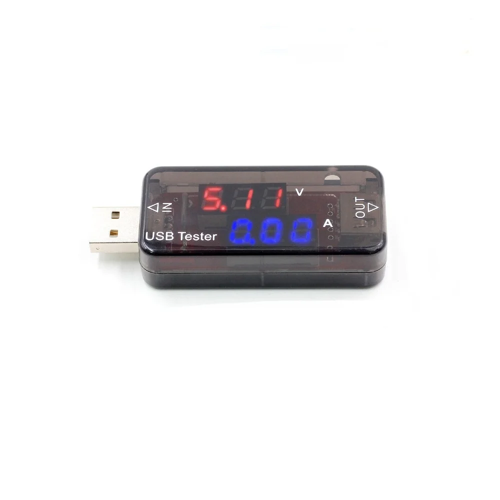 USB-тестер для зарядного устройства двойной ряд показывает USB-напряжение в