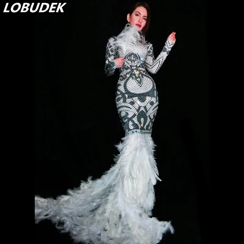 Vrouwen Formele Pakket Veren Trailing Jurk Zwart Witte Steentjes Mermaid Jurk Zanger Host Avondjurk Prom Stage Lange Jurken Vrouwen Formele Pakket Veren Trailing Jurk Zwart Witte Steentjes Mermaid Jurk Zanger Host Avondjurk Prom Stage Lange Jurken