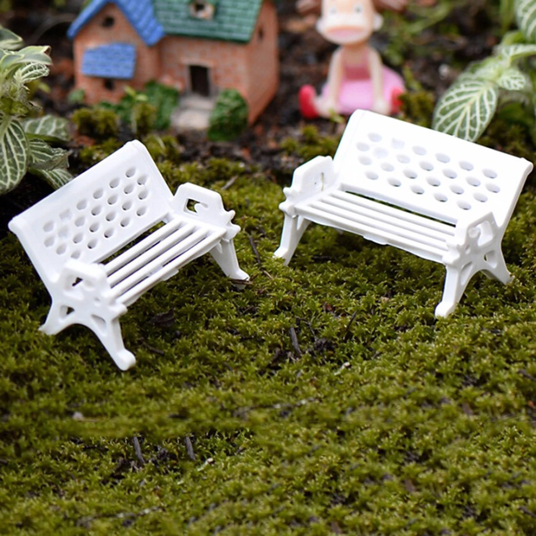 Latest 1Pcs Miniature White Chair Christmas Diy Plastics Fairy Garden Craft Decoration Latest 1Pcs Miniature White Chair Christmas Diy Plastics Fairy Garden Craft Decoration