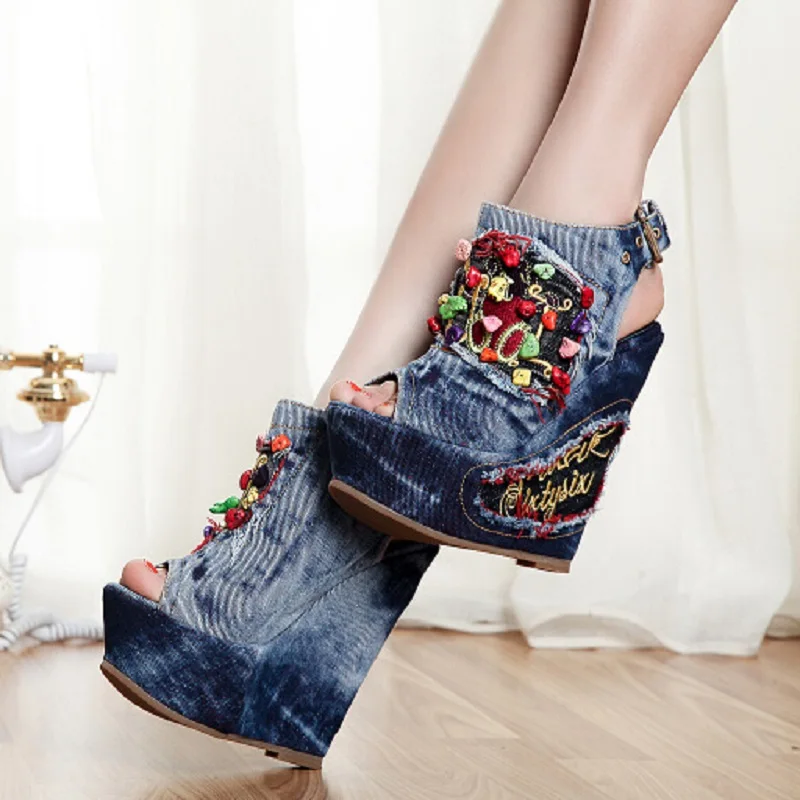 

2019 New Summer Women Wedge High Heel Chunky Heel Open The Toe Buckle Fashion Denim Sandals Beading Shoes Size 34-40 SXQ0709