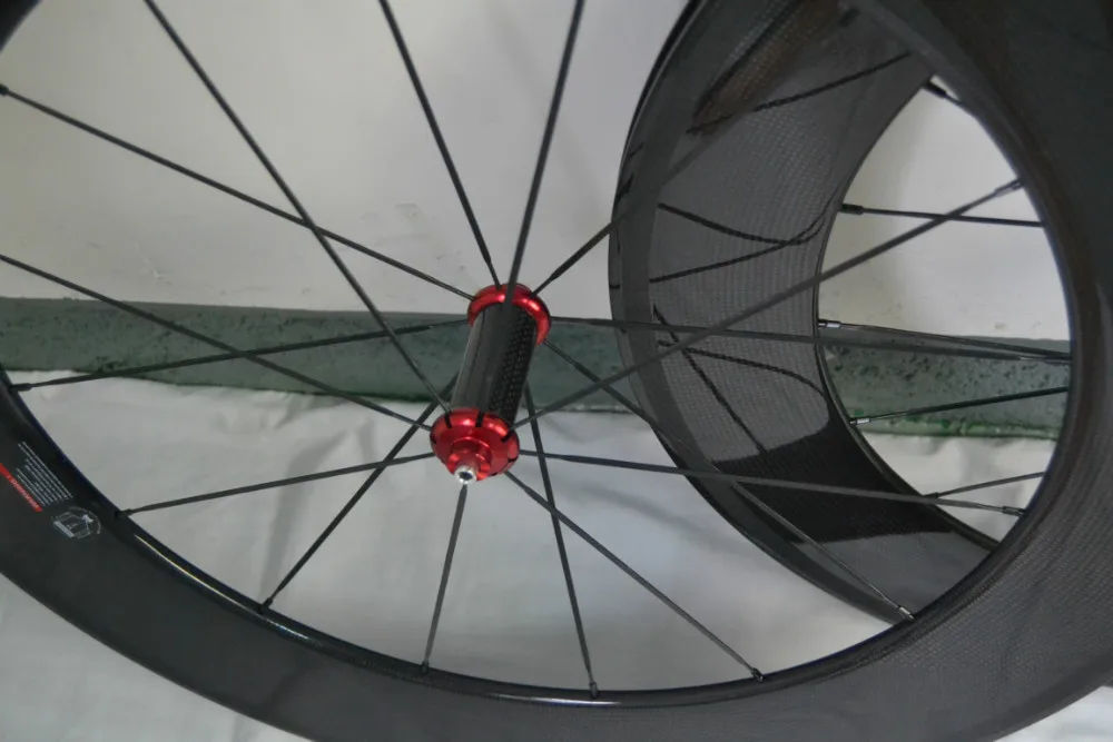 Excellent topmost T700 toray carbon wheels 88mm carbon clincher wheelset in stock for sale 4