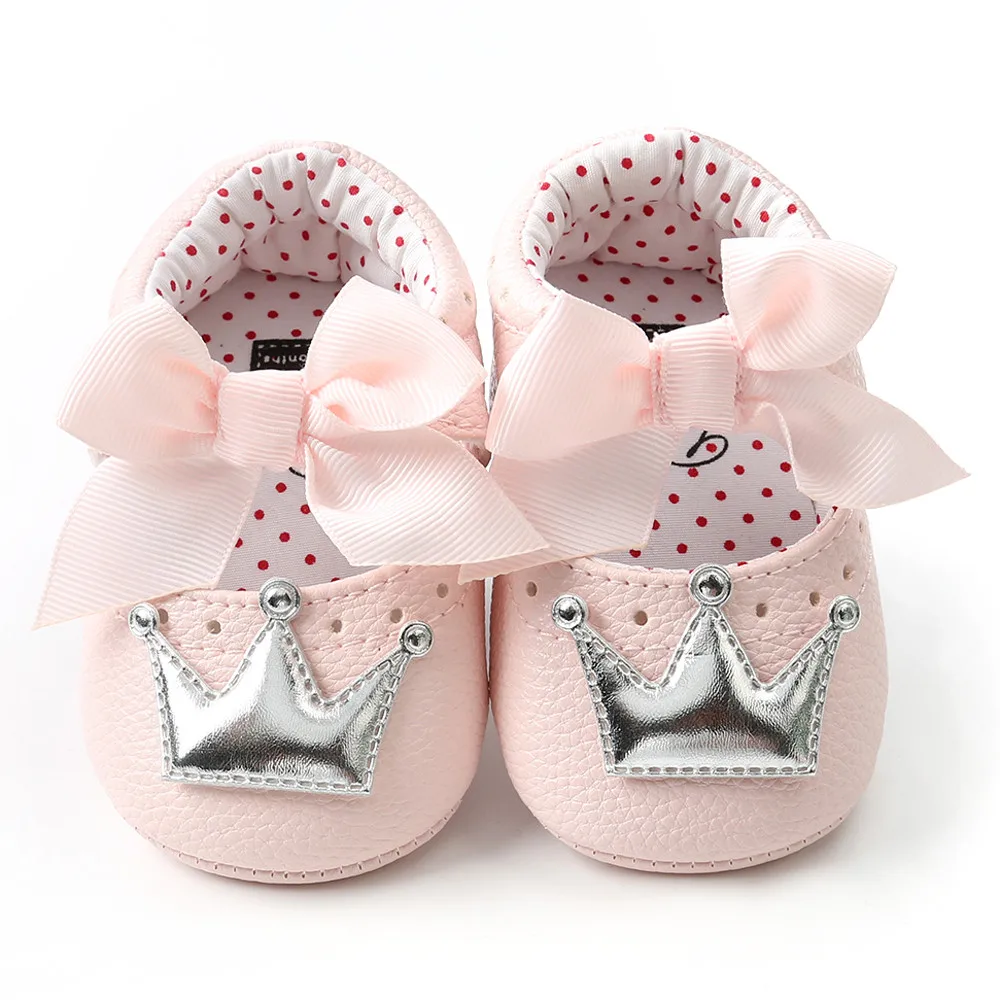 

Baby Girl PU Leather Shoes Kids girl Moccasins First Walkers Crown Bow Soft Soled Non-slip Footwear Crib Flat Princess Shoes