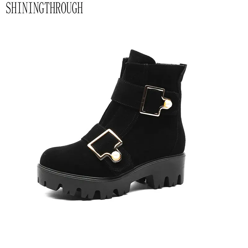 

Genuine Leather Retro Square Middle Heel Cow Suede Ankle Boots Lace Up Motorcycle Boots Buckle Metal Decoration Women Shoes