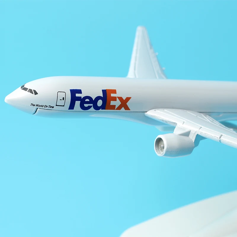 16 см FedEx Экспресс B777 Boeing 777 авиакомпании модель самолета сплава модель авиационная модель авиационный самолет модель стенд игрушки 1:400