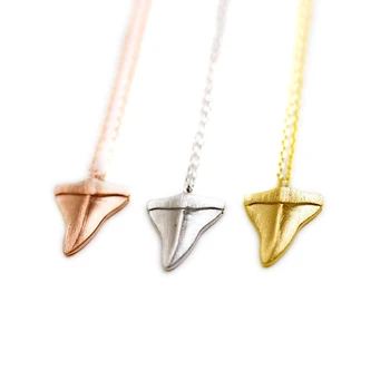 

Fashion shark teeth necklaces Beautiful silver plated shark's teeth pendant necklaces Animal teeth necklaces for women