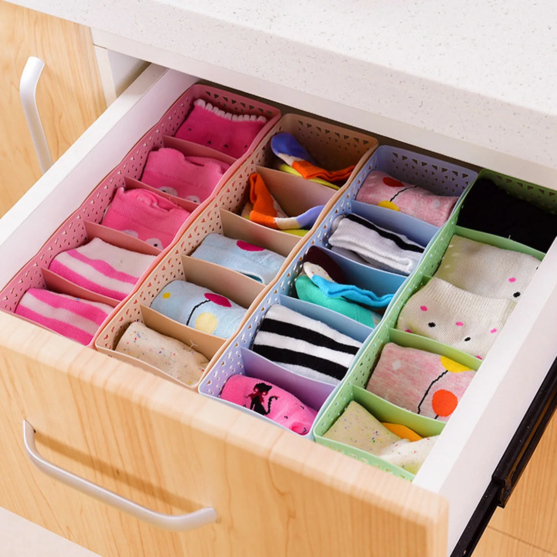 5 Grids Wardrobe Storage Box Basket Organizer Women Men Socks Bra Underwear Drawer Storage Box Plastic Container Organizer 5 Grids Wardrobe Storage Box Basket Organizer Women Men Socks Bra Underwear Drawer Storage Box Plastic Container Organizer
