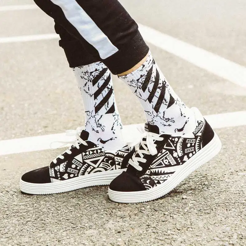 

Men Fashion White Gray Side Striped Tube Socks Street Skateboard Crew Socks Harajuku Casual Medical Socks Sports Hio Hop Hombre