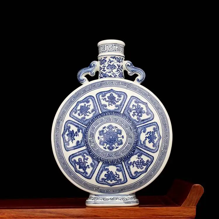 Buy Qing Qianlong handpianted blue and white flowers