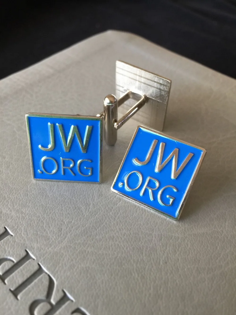 SITES MARCHANDS JW-Pin-and-Cufflink-Set-Alloy-with-Blue-Emblem-jw-font-b-org-b-font-