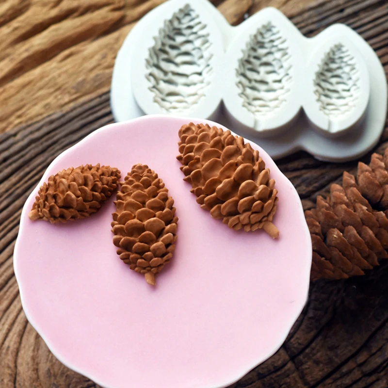 десерт шишка. шоколад из шишек сосны. шоколадная шишка. как сделать шишку из шоколада. молд кедровая шишка 3д.